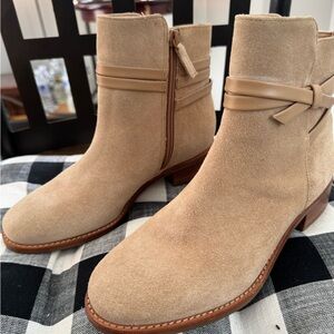 Women’s Tan Suede Ankle Boots